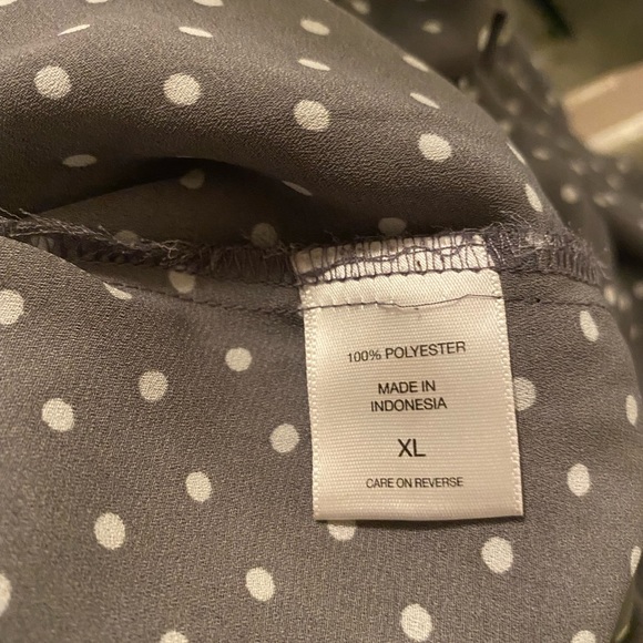 NY&co Grey and white polka dot blouse - Picture 5 of 6